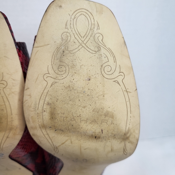 Tahari riddle snake print peep toe red and black pumps in size 6.5 - Picture 13 of 15